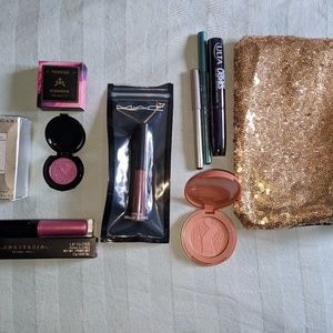 8 piece makeup bundle plus bag